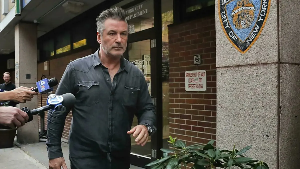 محامي أليك بالدوين: التحقيقات برأت موكلي بشأن حادثة مقتل مصورة سينمائية