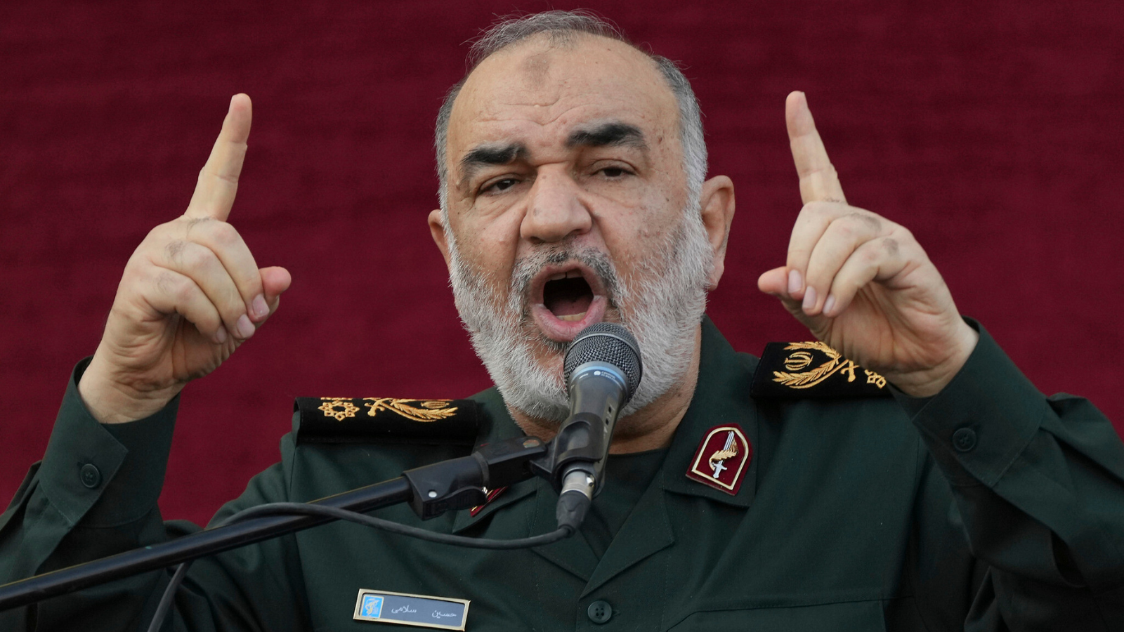 إغلاق المجال واستعدادات عسكرية.. إيران تتوعد بـ"المواجهة الحتمية"