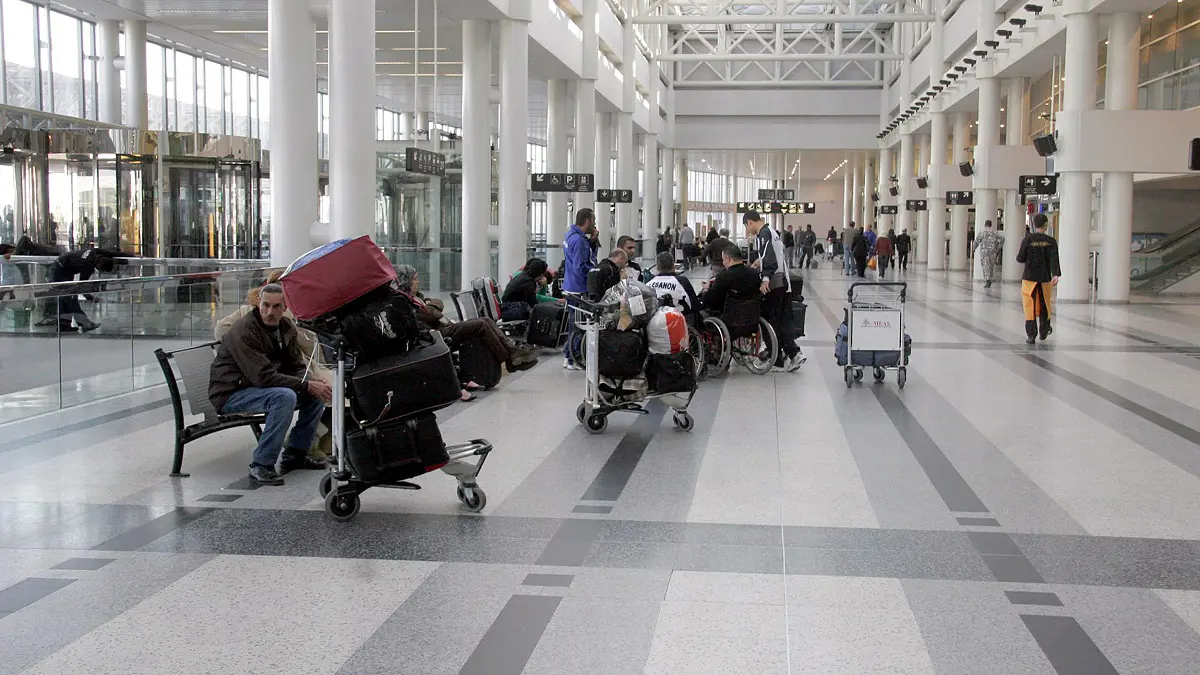 لبنان يخفف القيود على دخول اليمنيين