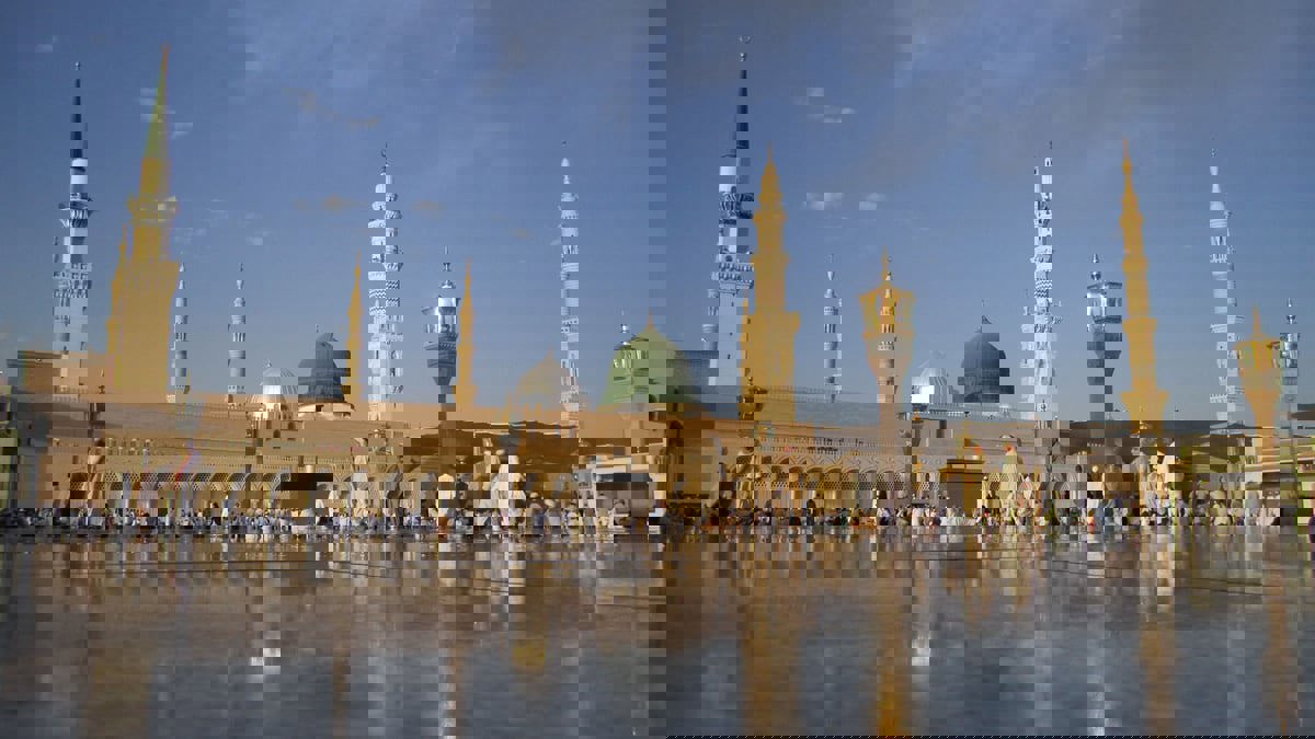 السعودية تشكل مجلس فتيات لتفعيل دورهن في إدارة المسجد النبوي الشريف