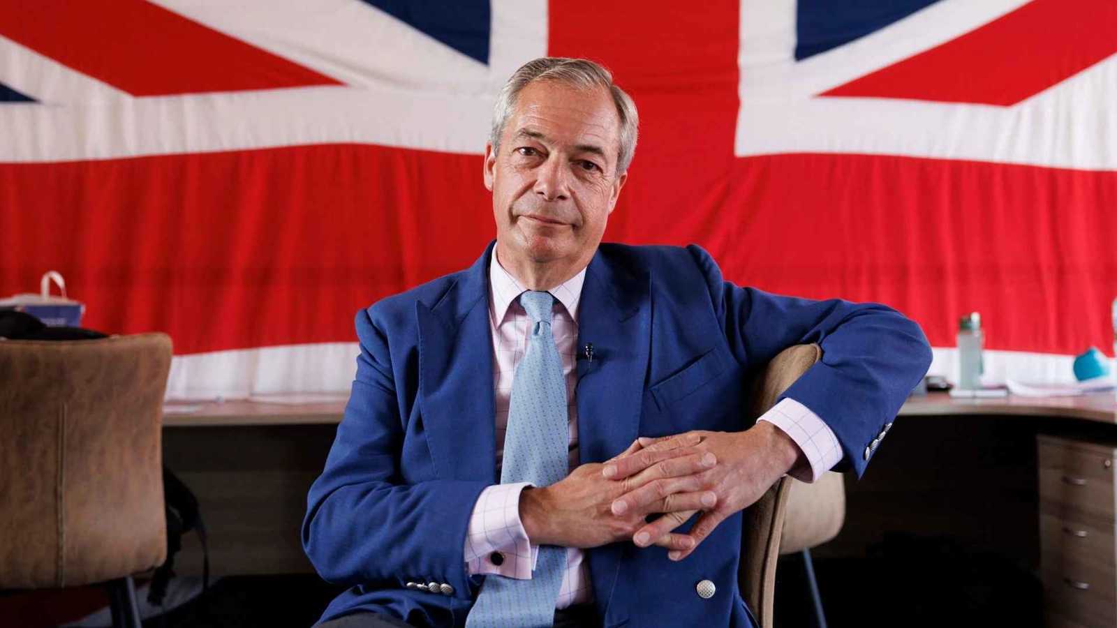 يقودها نايجل فاراج.. خطة إصلاحية لطرد مئات آلاف المهاجرين من بريطانيا