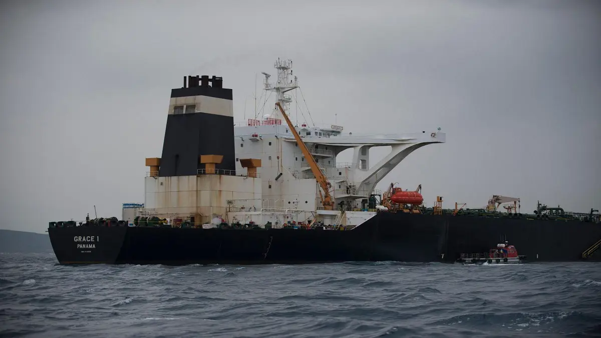 ظريف: أمريكا فشلت في "قرصنة" سفينتنا بمضيق جبل طارق