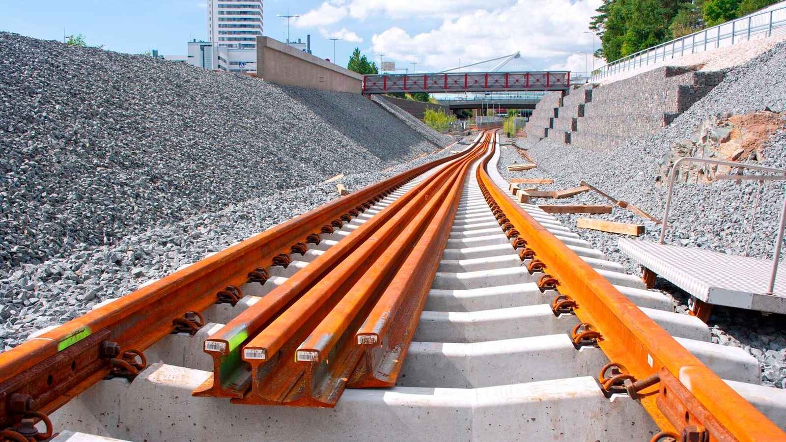 بوابة المعادن.. أنغولا في قلب "صراع الكبار" على ثروات أفريقيا