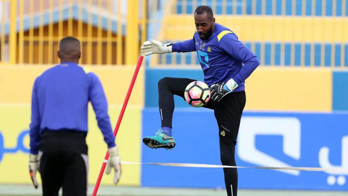 وليد عبدالله حارس نادي النصر السعودي: لا أقصد استفزاز المنافسين برقصاتي في الملعب.. وهذه قصة إيقافي بسبب "القزع" (فيديو)