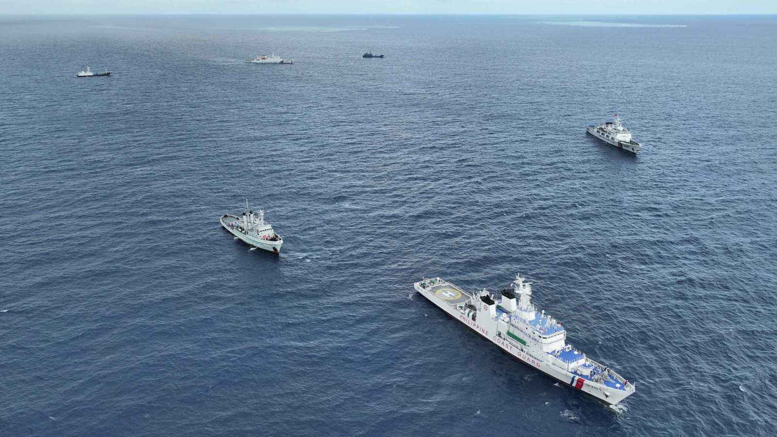 واشنطن ترسم خطوط النار قرب سواحل الصين.. والفلبين في قلب المعركة