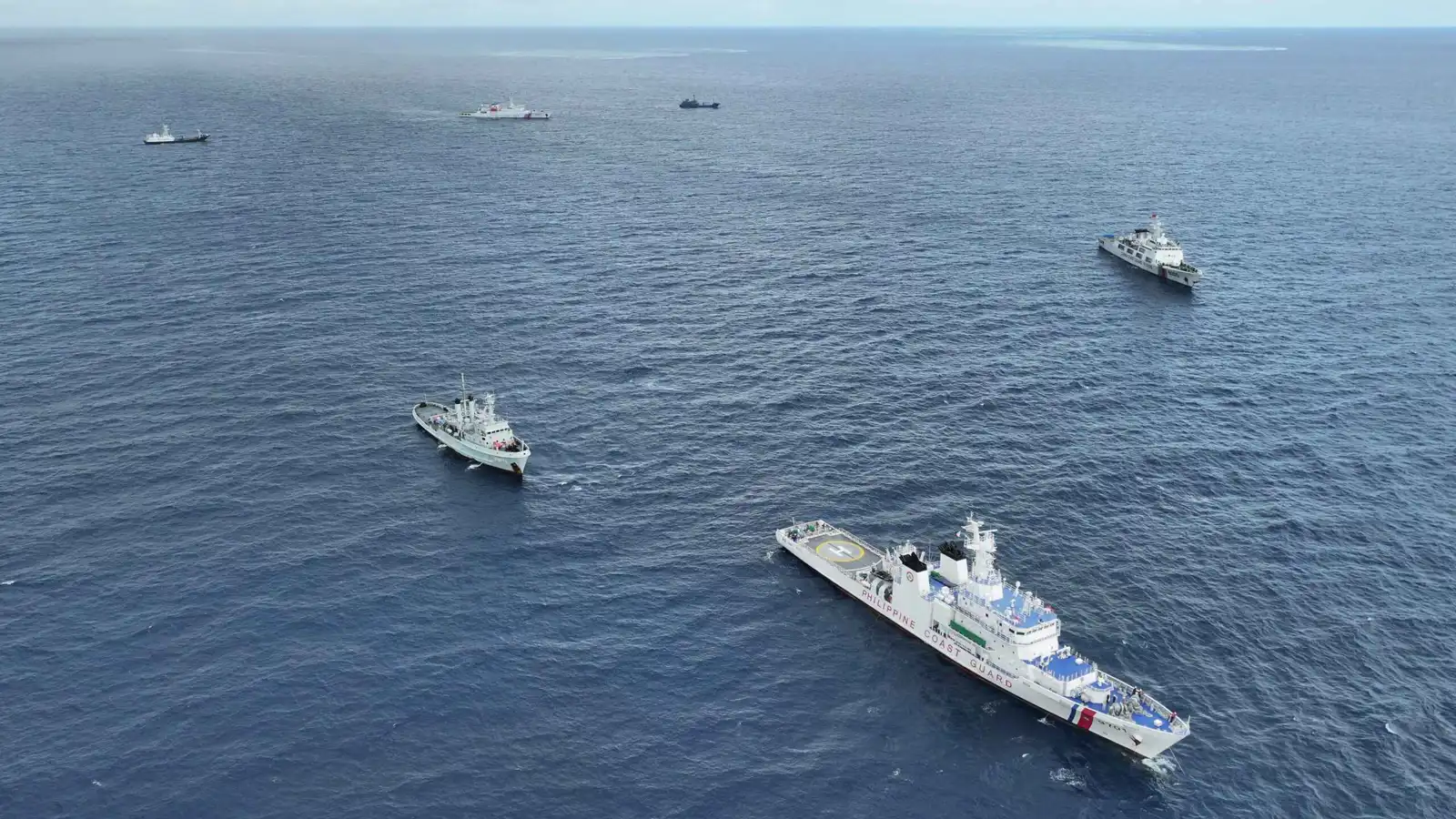 واشنطن ترسم خطوط النار قرب سواحل الصين.. والفلبين في قلب المعركة