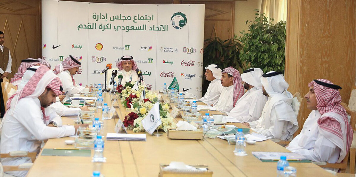 الاتحاد السعودي يوضح عدد طواقم التحكيم الأجنبية في الموسم الجديد
