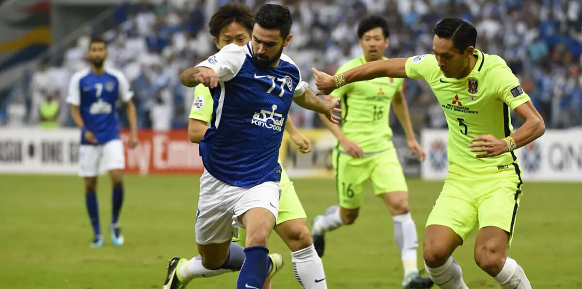 الجزائري زياية لاعب نادي الاتحاد السابق يستفز جمهور نادي الهلال السعودي