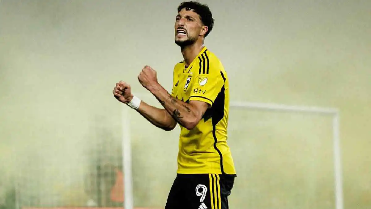 "المغضوب عليه" كلمة السر.. 4 عقبات تمنع عودة وسام أبو علي للأهلي المصري