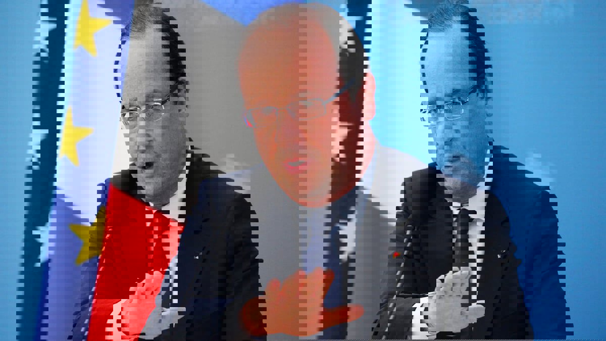 فرانسوا أولاند: اليمين المتطرف سيحكم فرنسا في 2022‎