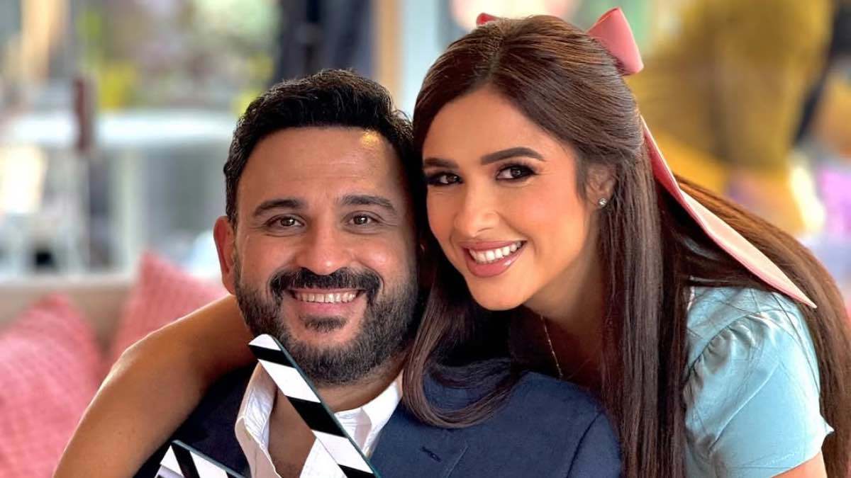 ياسمين عبد العزيز تكشف حقيقة تأجيل "زوجة رجل مش مهم"