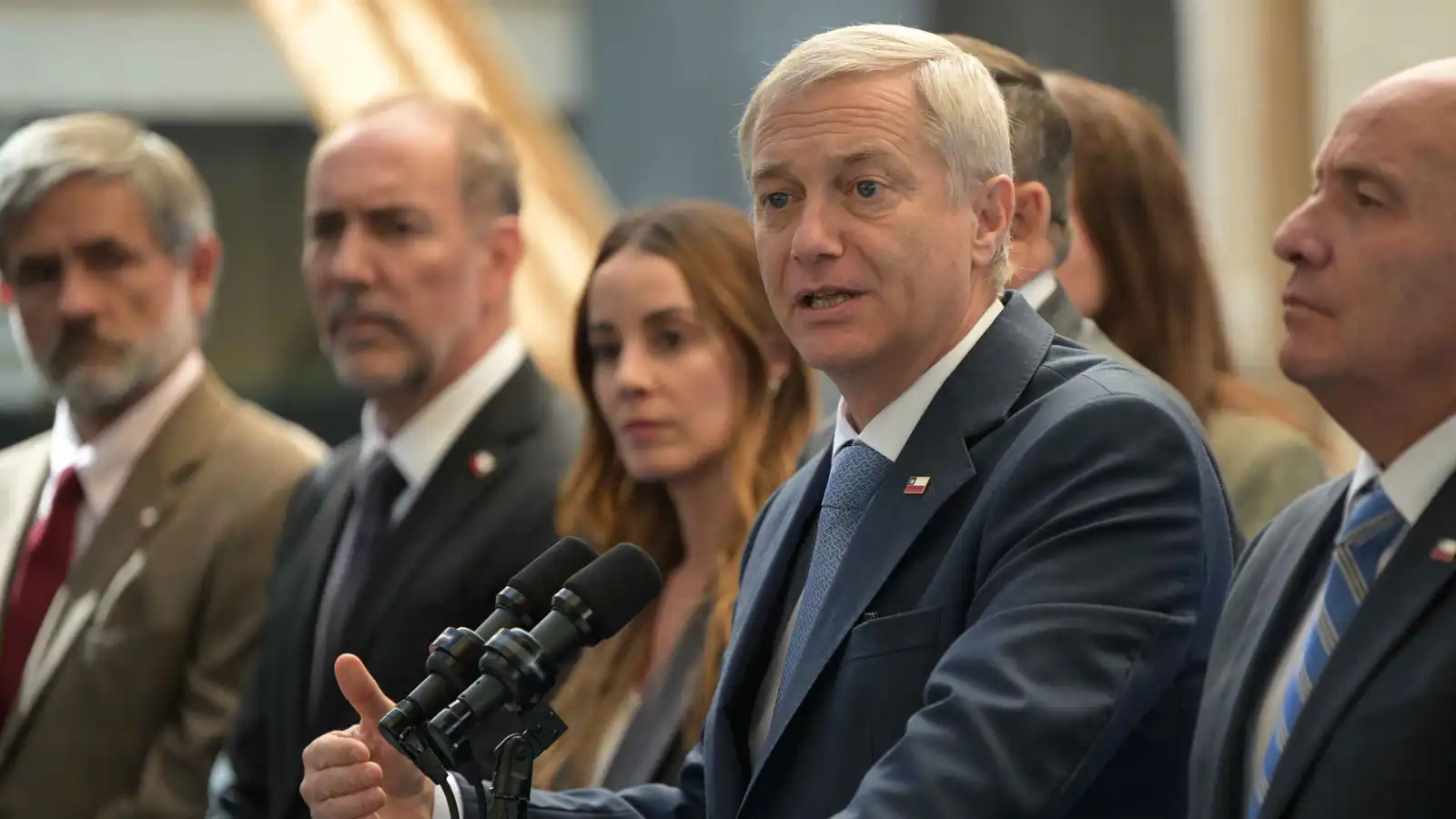 "الألياف الضوئية" الصينية "تُبطل" مراسم انتقال السلطة في تشيلي