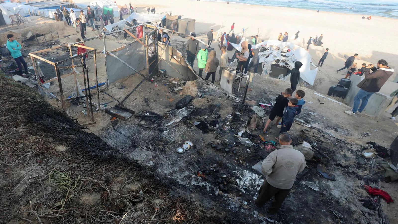 من سيحكم قطاع غزة بعد وقف الحرب بين حماس وإسرائيل؟