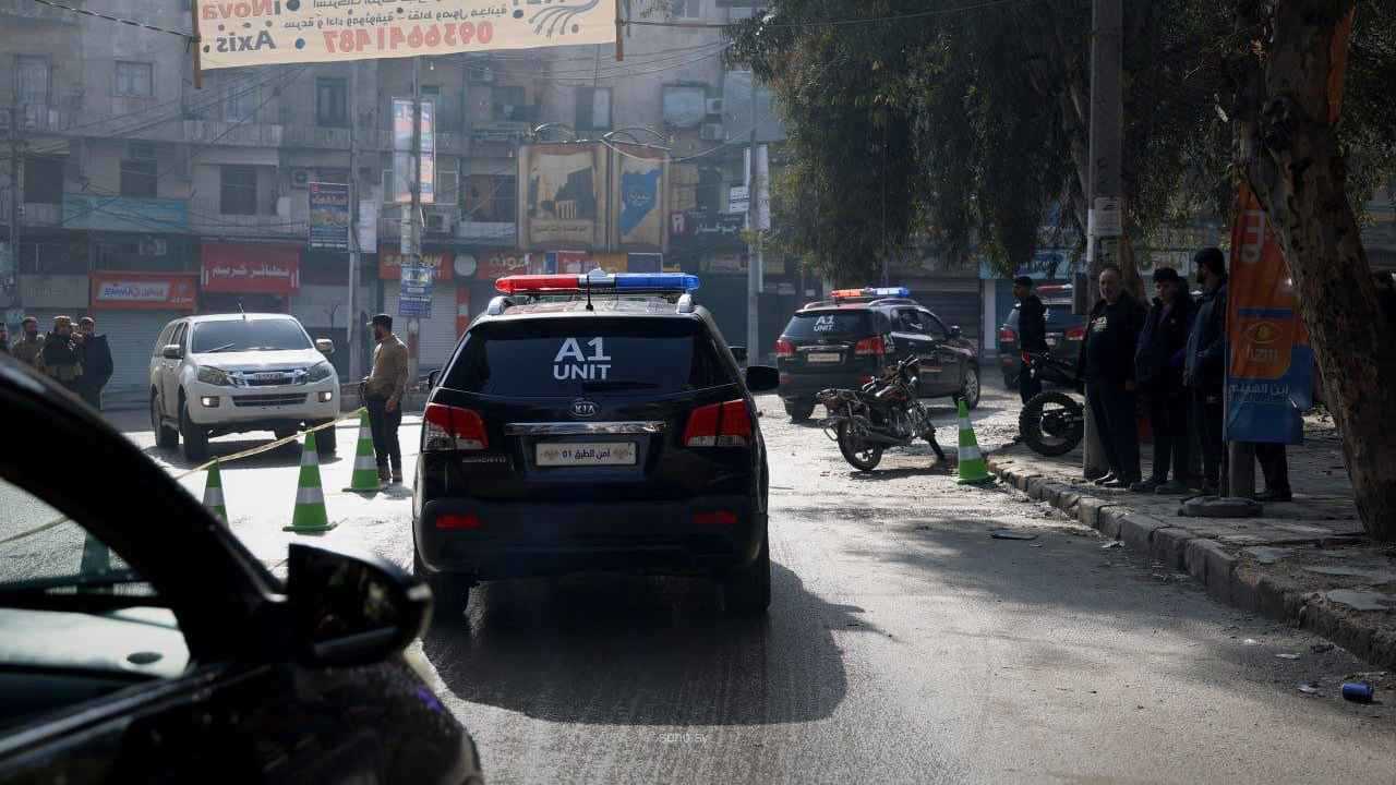 سوريا تطالب عناصر "قسد" بتسليم السلاح مقابل الحماية