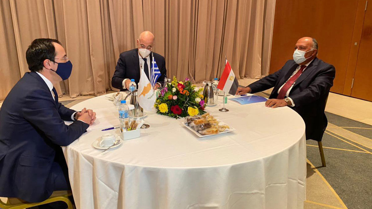 بيان لمصر واليونان وقبرص يشدد على احترام السيادة البحرية في المتوسط