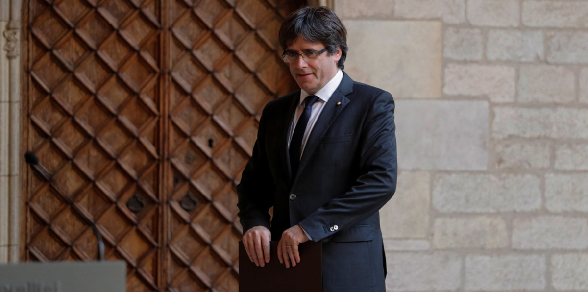 رئيس كاتالونيا يتراجع عن الدعوة للانتخابات ويترك الأمر بيد برلمان الإقليم