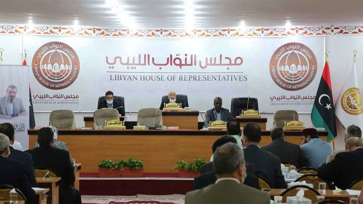 ليبيا.. لجنة الدفاع بالبرلمان تدعو "الجيش الوطني" لوقف ضخ النفط من الموانئ التي يحميها