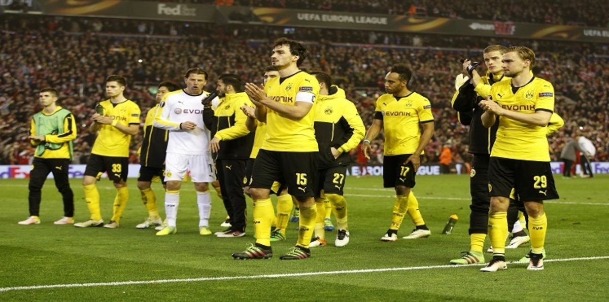 بروسيا دورتموند يداوي جراحه الأوروبية بالفوز على هامبورغ بالبوندسليغا