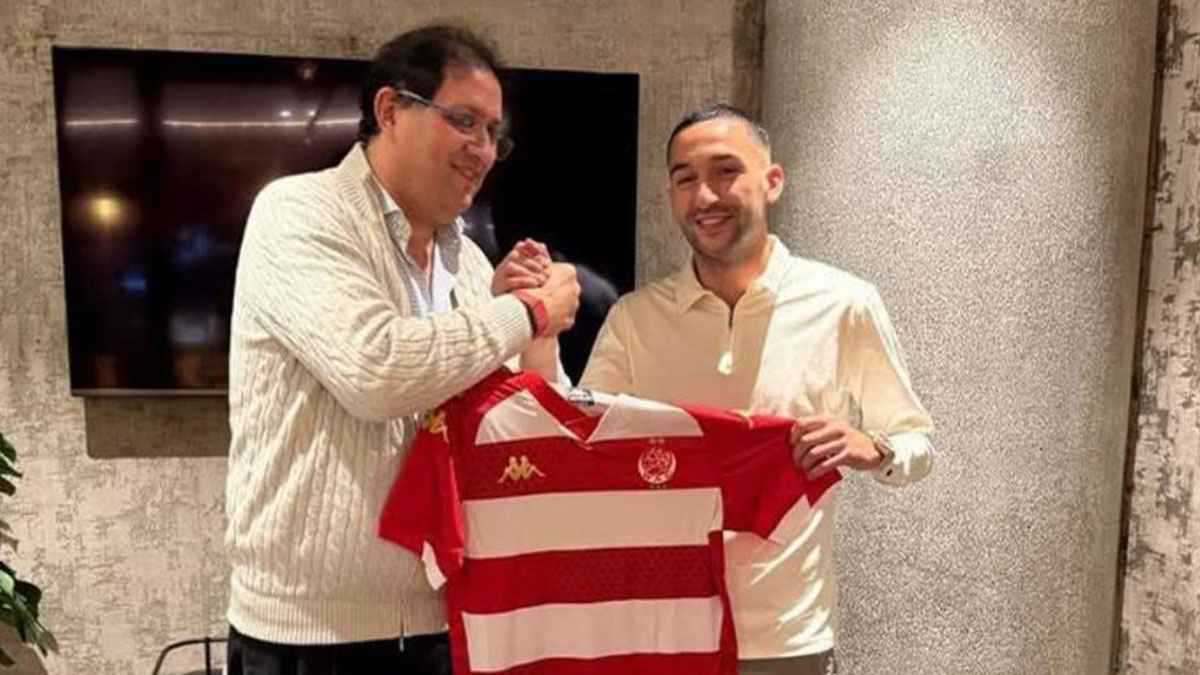 مغامرة آيت منا.. هل يعيد "المخضرمون الثلاثة" أمجاد الوداد المغربي؟