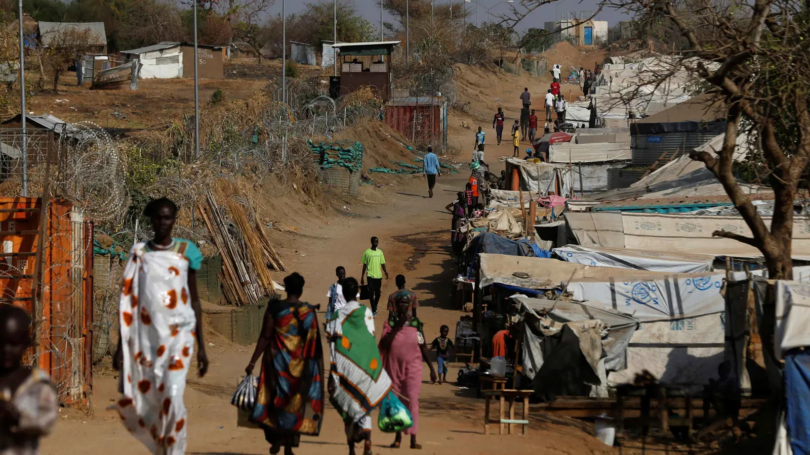 محاصرة السفارة السودانية في جوبا احتجاجا على الانتهاكات في ودمدني