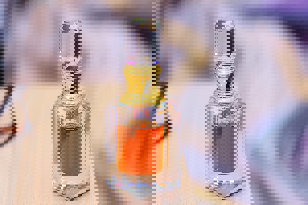 السعودية.. 3 مسنين يخطفون الأضواء بإعلان عطور طريف (فيديو)