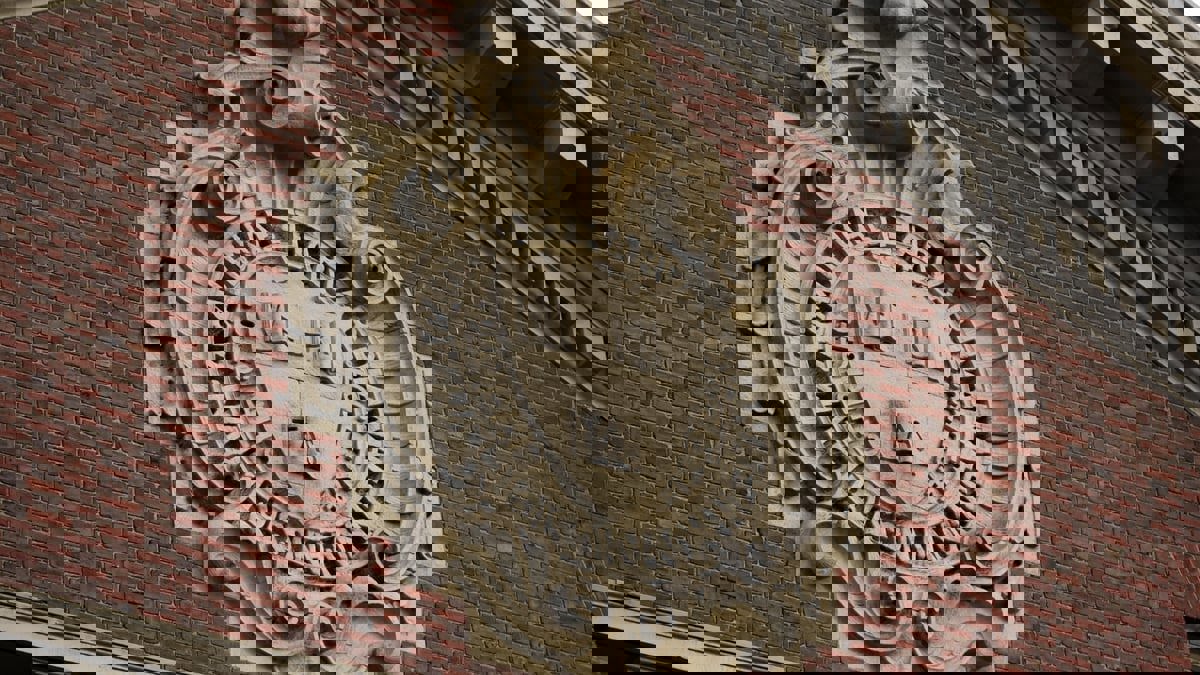 موجة انتقادات لجامعة هارفرد بعد اتهامات بالسرقة الأدبية