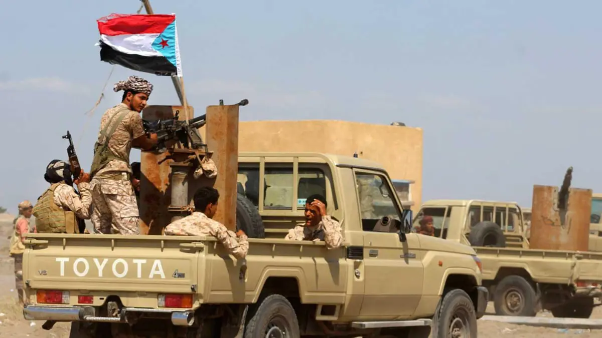 القوات الجنوبية تعلن سيطرتها الكاملة على معسكر القاعدة الرئيس في أبين