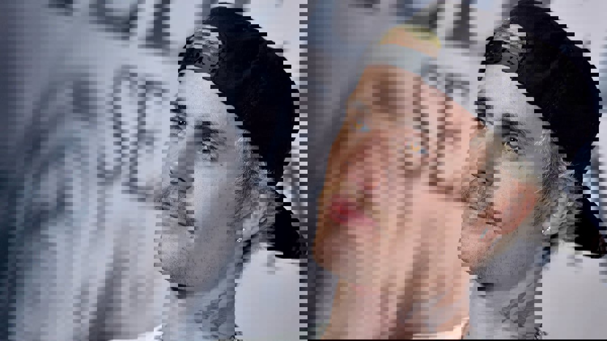 جاستن بيبر يدعم إسرائيل بصورة لأنقاض غزة.. ويتراجع 