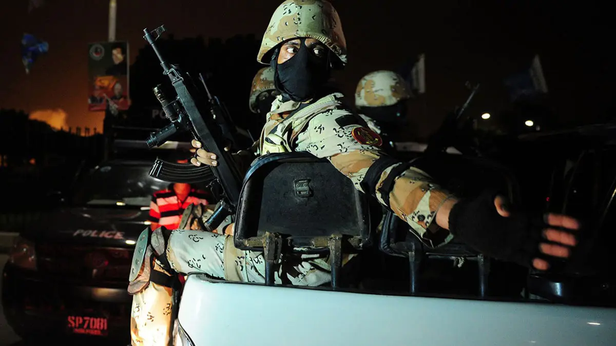 مقتل عشرة في هجوم بقنبلة يدوية في كراتشي