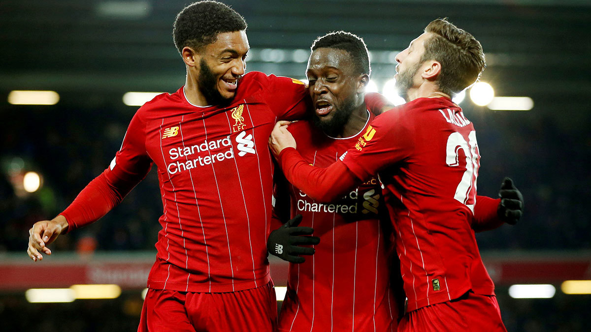 التشكيلة الرسمية لمباراة أستون فيلا ضد ليفربول في الدوري الإنجليزي