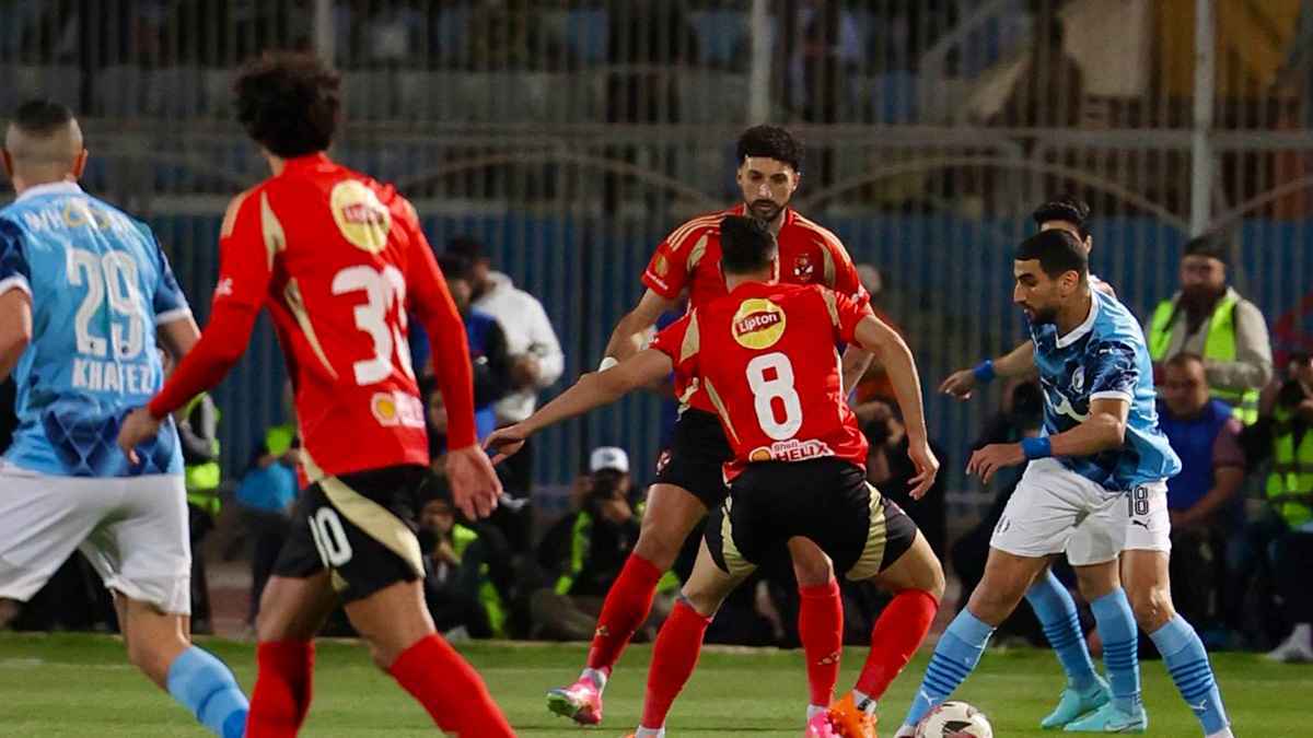 هل يقدم بيراميدز أعظم خدمات الموسم للأهلي؟