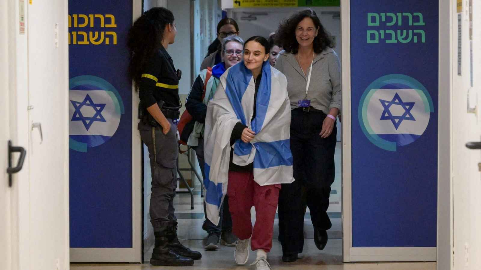 مسؤول إسرائيلي: فريق المفاوضات "غير مخول" ببحث إنهاء الحرب