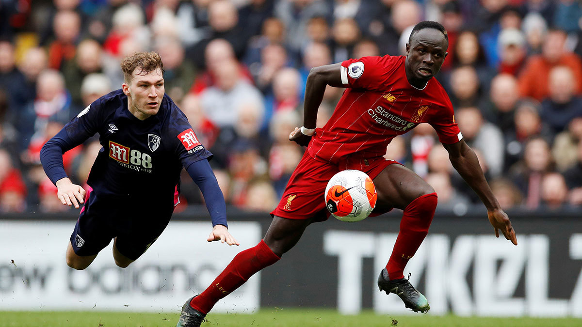 ليفربول ينجو من فخ بورنموث ويواصل الحفاظ على صدارة ترتيب الدوري الإنجليزي (فيديو)