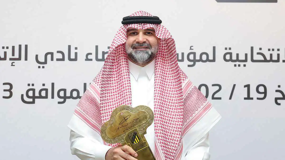 مكانه المركز الإعلامي.. العنزي يشن هجوما على رئيس الاتحاد السعودي (فيديو)