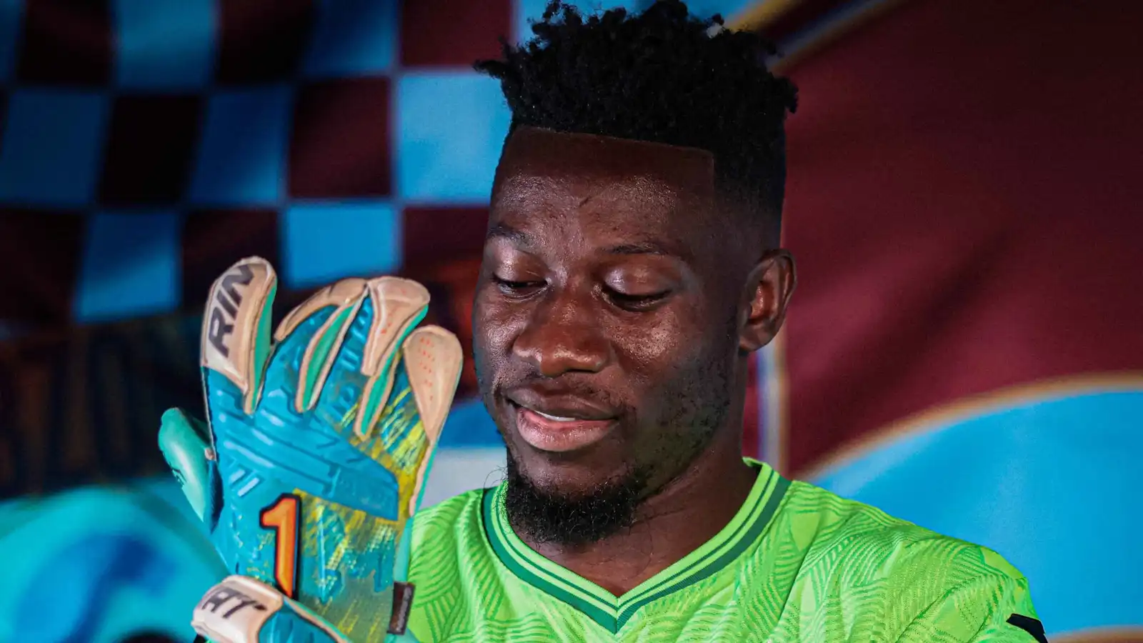 أندريه أونانا بعد التوقيع مع طرابزون سبور التركي