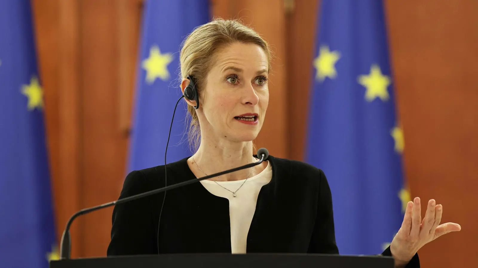 "تشتيت متعمد".. الاتحاد الأوروبي يعلق على استهداف مقر لبوتين