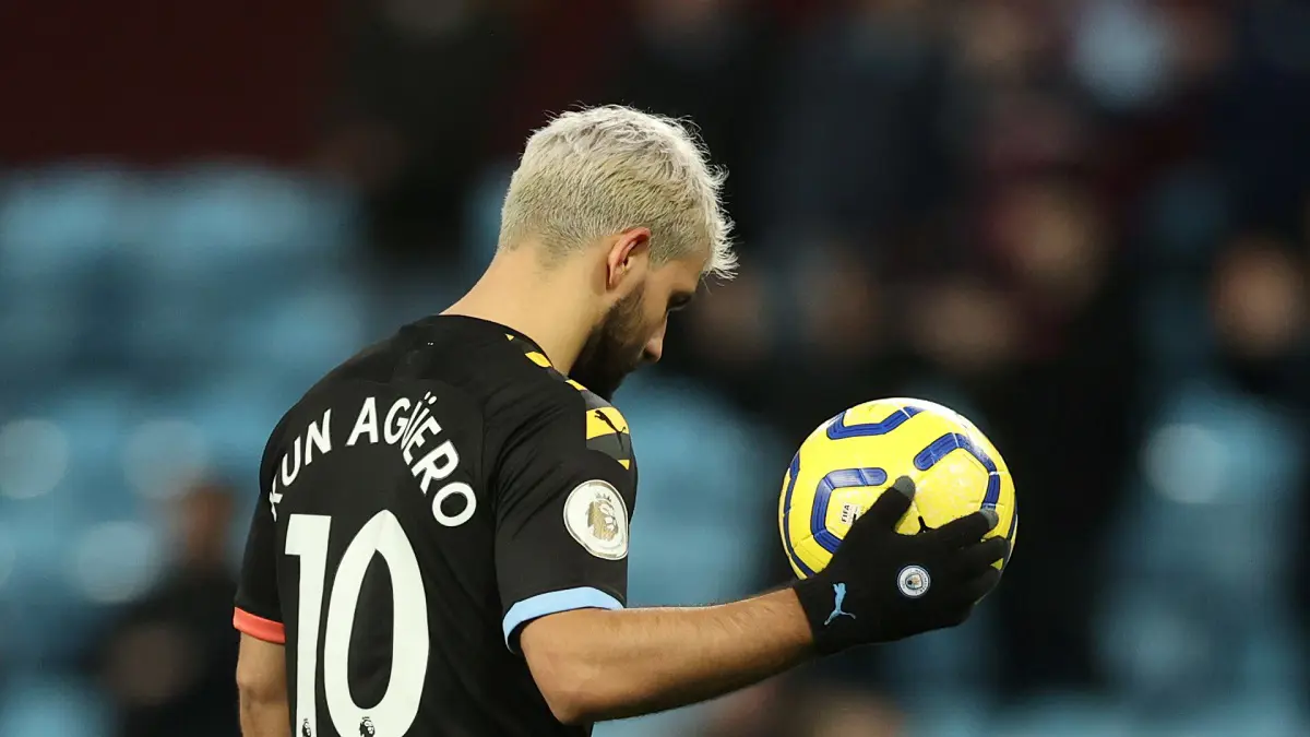 هاري كين وهدف برشلونة ضمن خطط مانشستر سيتي لتعويض سيرجيو أغويرو