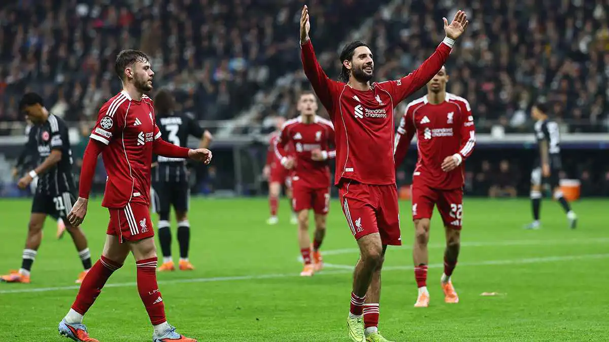 ليفربول يكتسح آينتراخت فرانكفورت بخماسية بدوري أبطال أوروبا