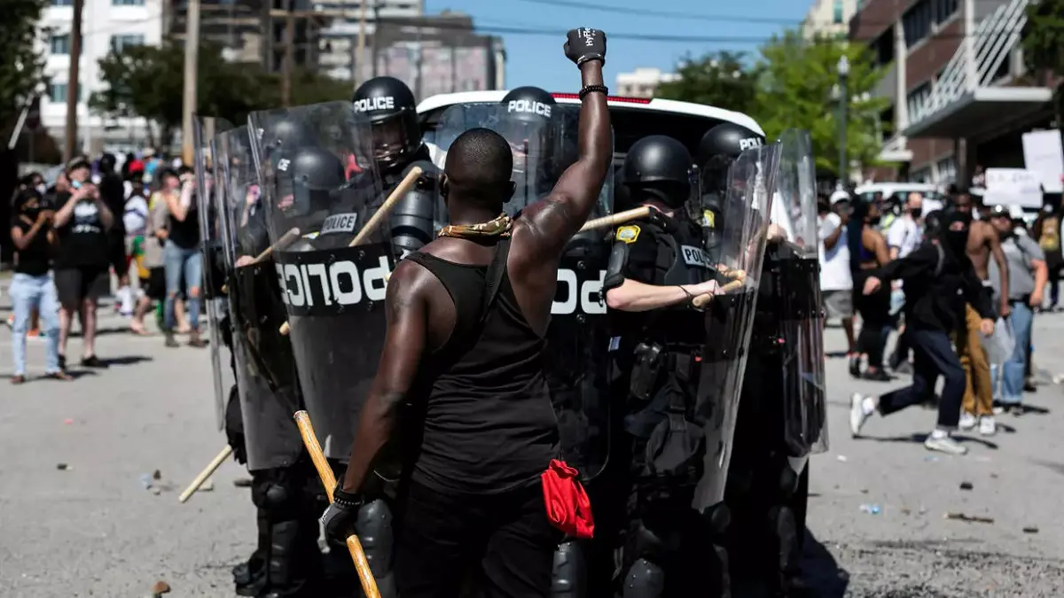 تقرير: أمريكا تتصدر الدول المتقدمة في انتهاكات حقوق الإنسان