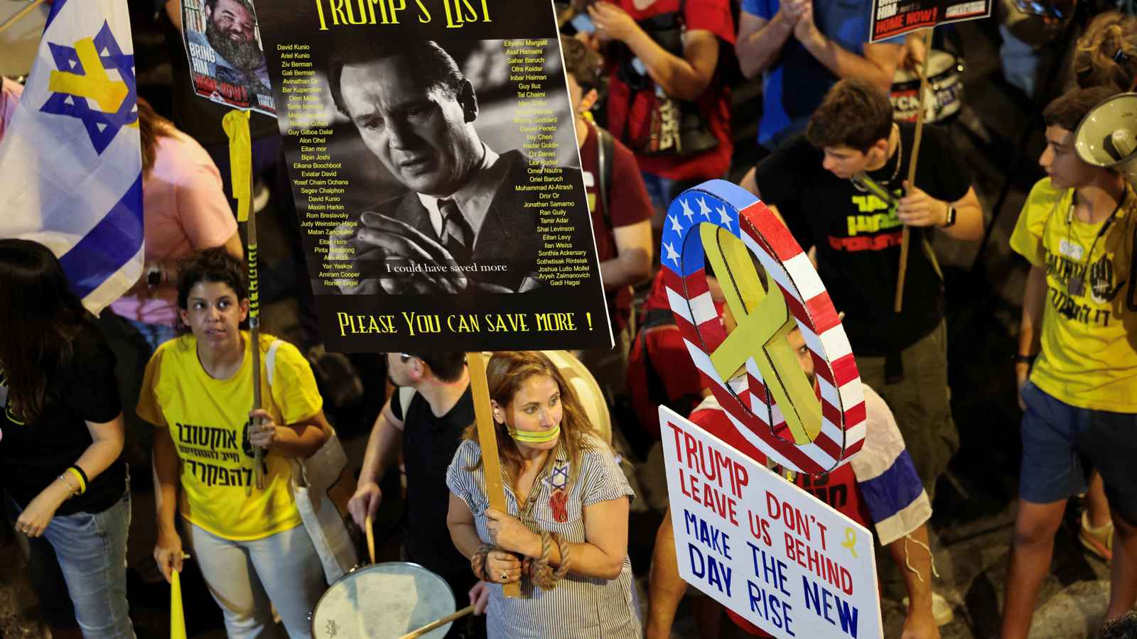 أزمة مبكرة بين أسر الرهائن الإسرائيليين ورئيس "الشاباك" زيني