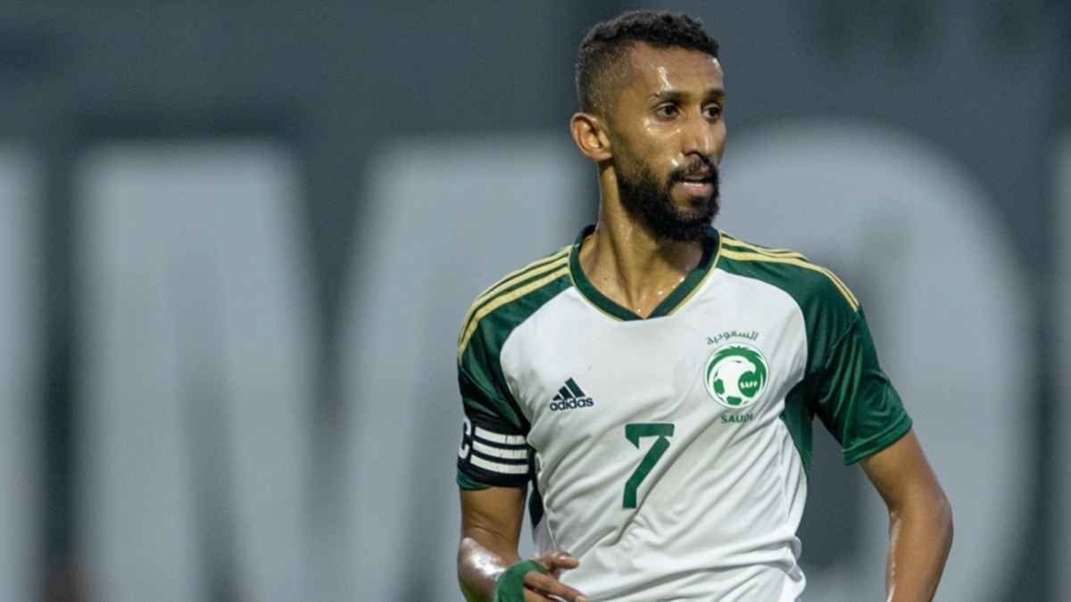 سرُّ ظهور سلمان الفرج في المسبح رغم إصابته البالغة (فيديو)