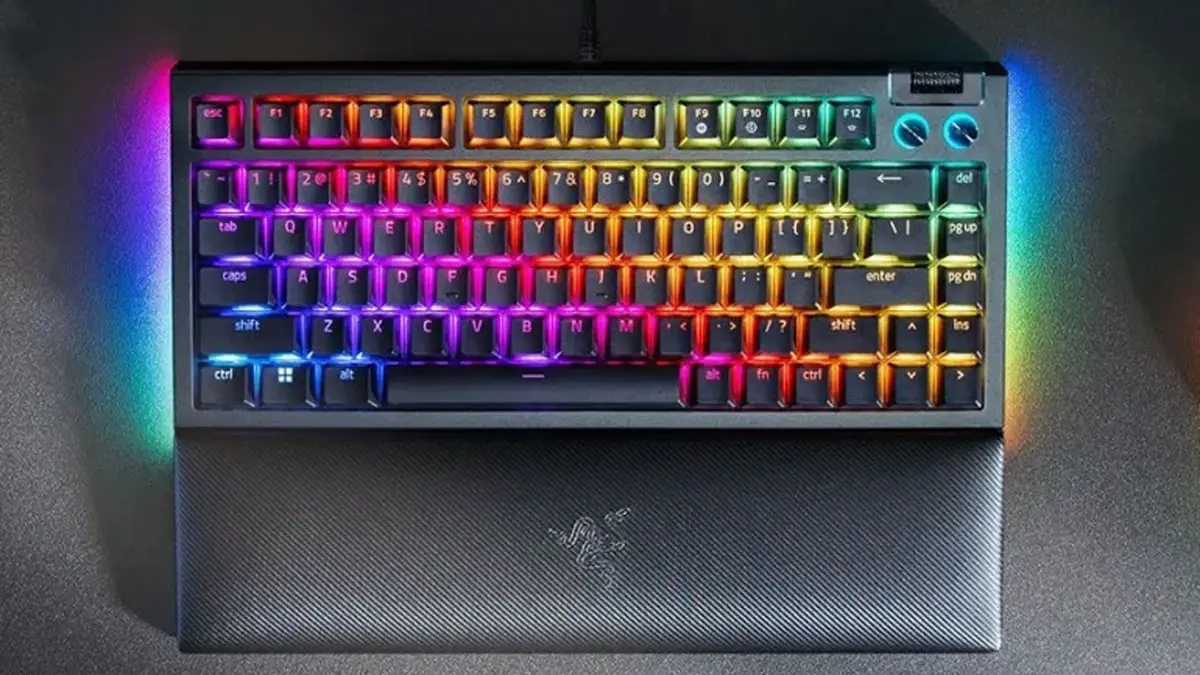 لعشاق الألعاب.. هذه مواصفات لوحة مفاتيح "ريزر" الجديدة 