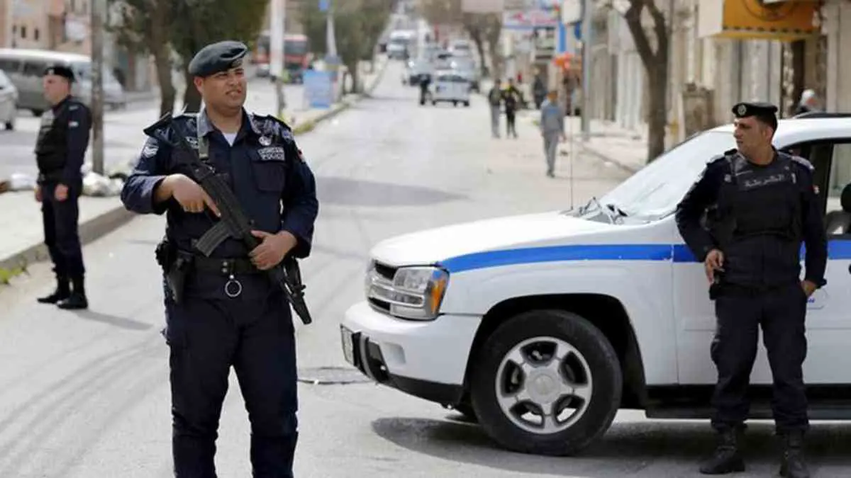 بعد جريمة الزرقاء.. صاحب سوابق يعتدي على فتى انتقاما من والده