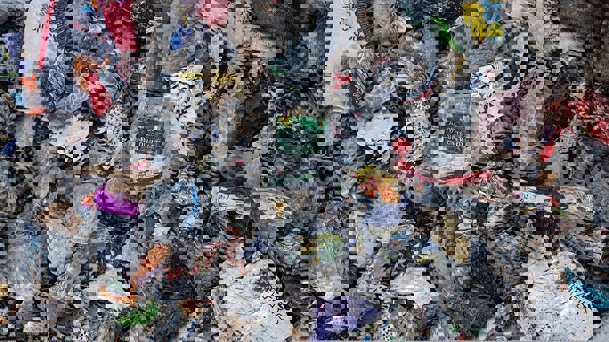 بلومبيرغ: مرسوم جديد يعيد تركيا "المكبّ الدولي الأكبر للنفايات الأوروبية"