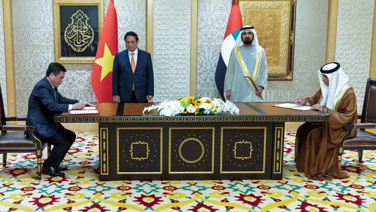 الإمارات وفيتنام توقعان اتفاقية شراكة اقتصادية شاملة