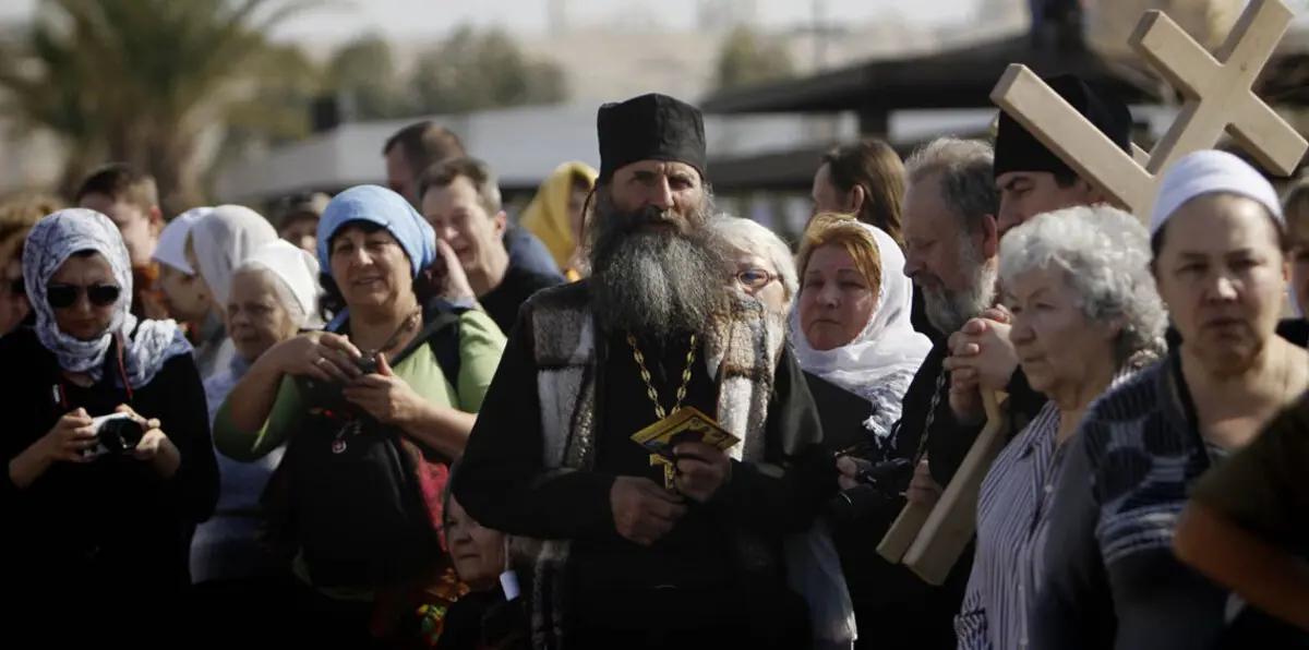 أقباط مصريون يقاضون شركة طيران ألغت رحلاتهم إلى القدس