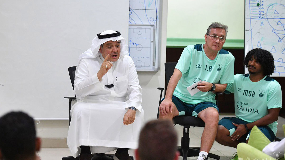 برانكو إيفانكوفيتش يعد جماهير النادي الأهلي السعودي بإحداث تغيير على أداء الفريق