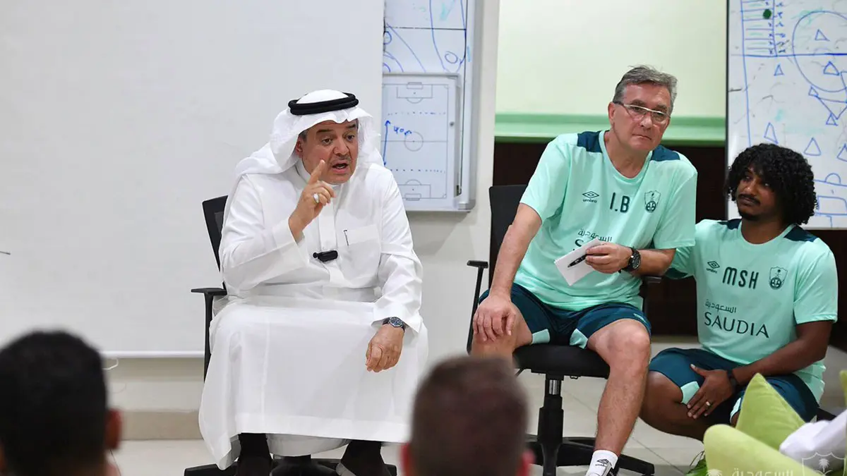 برانكو إيفانكوفيتش يعد جماهير النادي الأهلي السعودي بإحداث تغيير على أداء الفريق