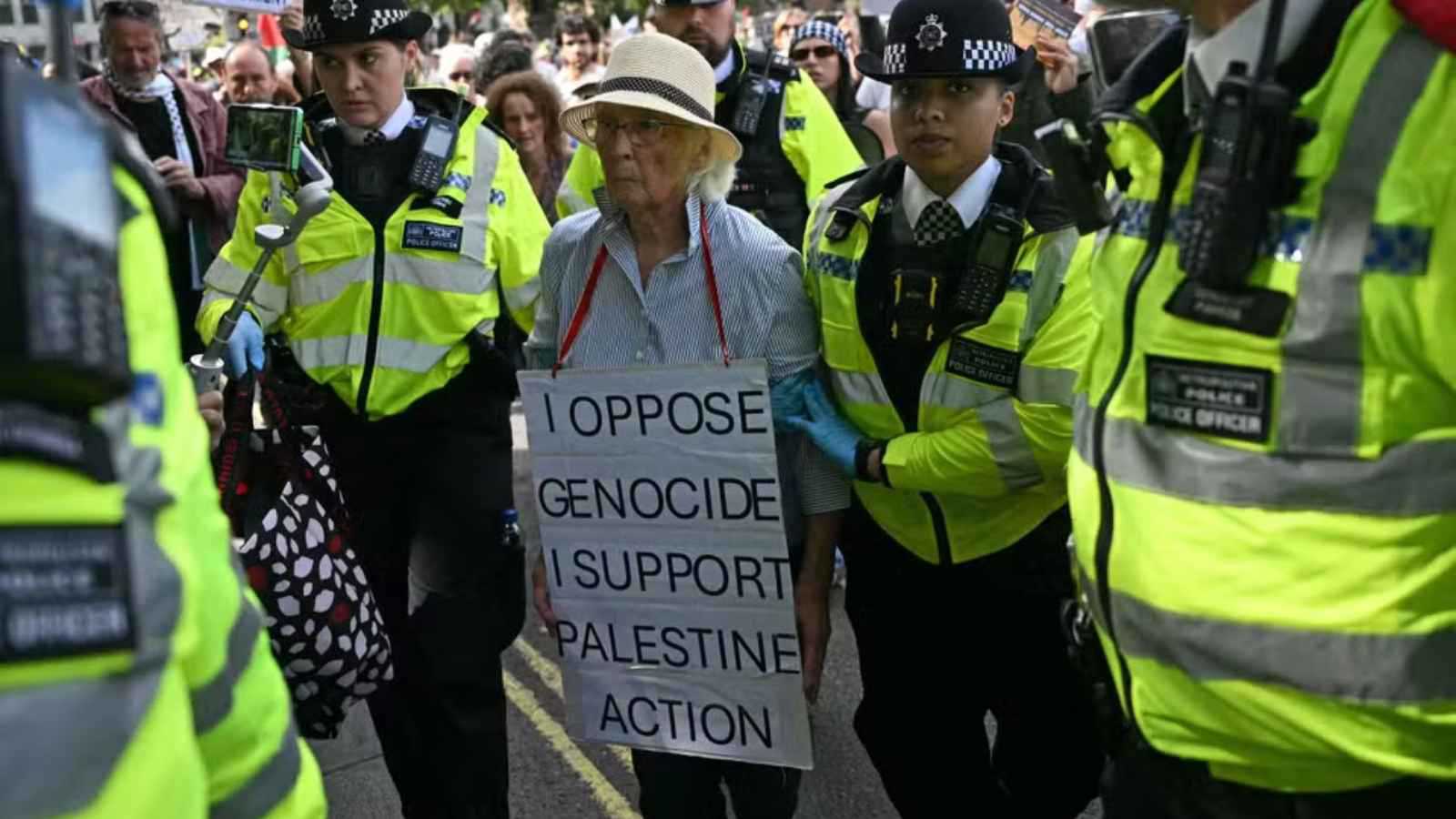 اعتقال المئات في لندن خلال تظاهرة تدعم مجموعة "فلسطين أكشن"