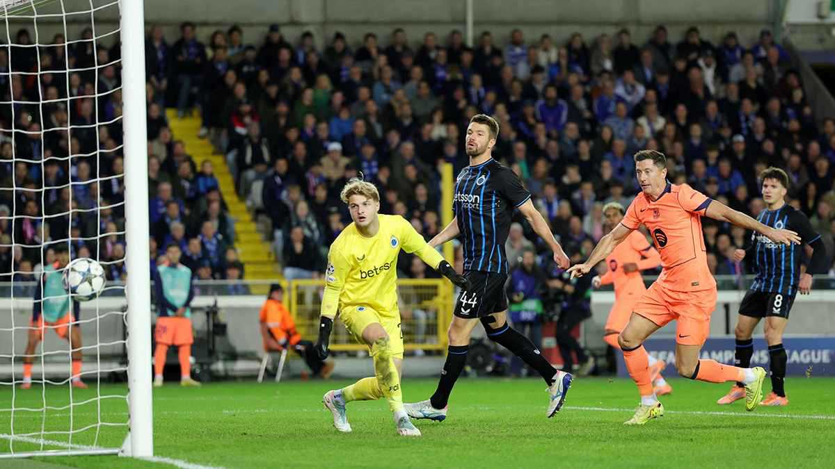 برشلونة ينجو من السقوط ويخطف تعادلا مثيرا من كلوب بروغ بدوري أبطال أوروبا